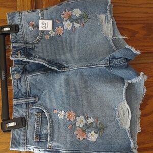 Size 4, 14and a half inches, Brand New, no stains, Beautiful Embroidery flowers
